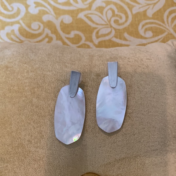 Kendra Scott earrings - Picture 2 of 3